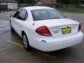 Vibrant White - Taurus SE Sedan Photo No. 5