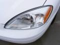 Vibrant White - Taurus SE Sedan Photo No. 10