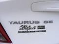 Vibrant White - Taurus SE Sedan Photo No. 21