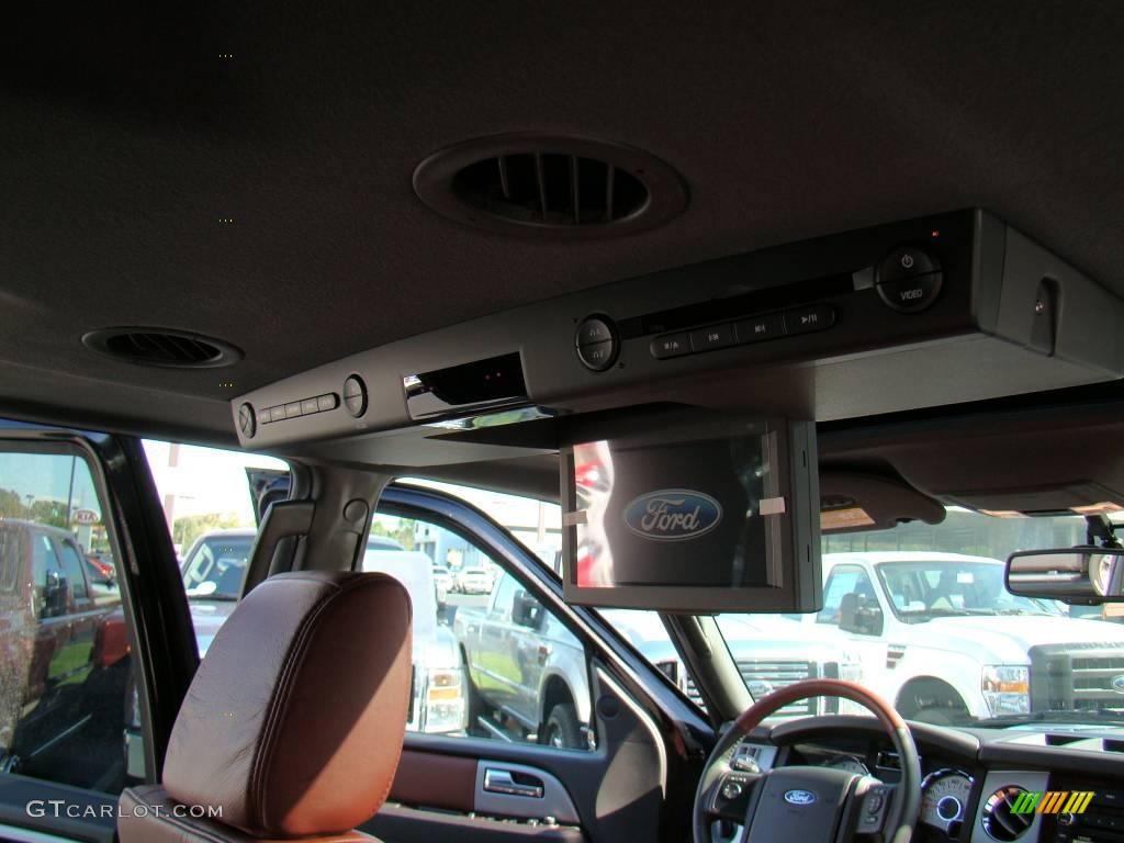 2010 Expedition King Ranch - Tuxedo Black / Chaparral Leather/Charcoal Black photo #15