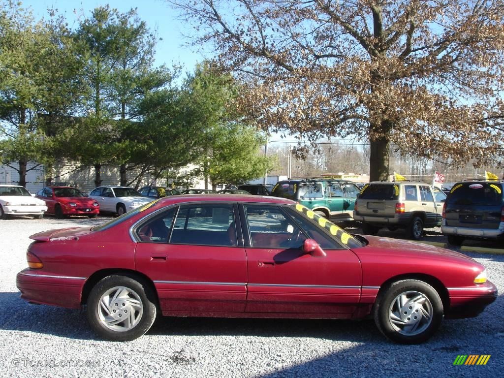 1994 Bonneville SE - Medium Red Metallic / Red photo #4