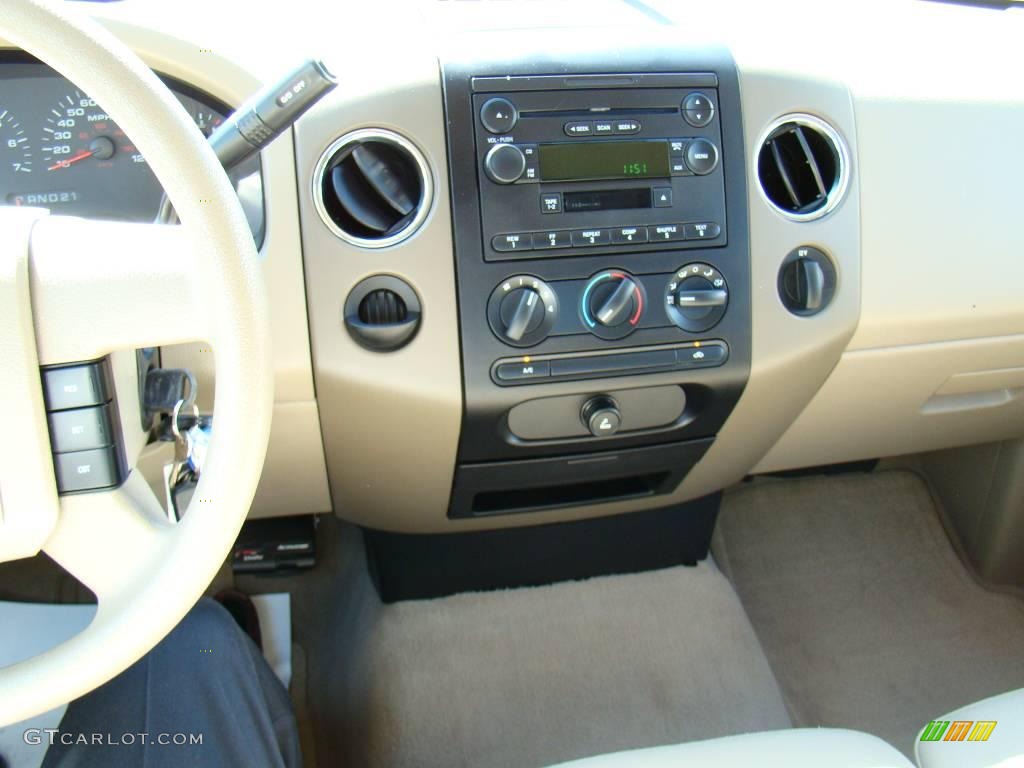 2005 F150 XLT SuperCab - Arizona Beige Metallic / Tan photo #23