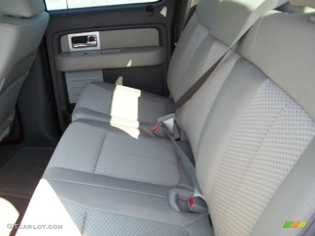 2010 F150 XLT SuperCrew - Red Candy Metallic / Medium Stone photo #4