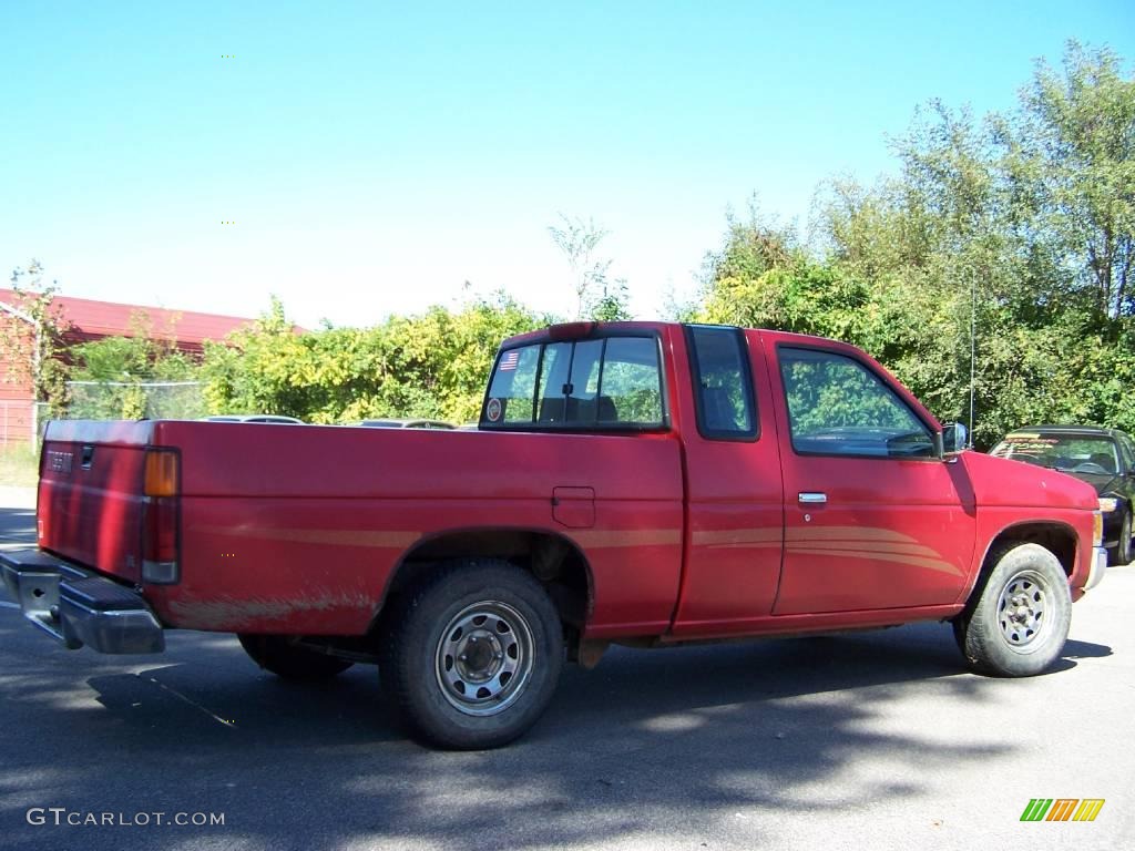 1994 Hardbody Truck XE Extended Cab - Aztec Red / Gray photo #3