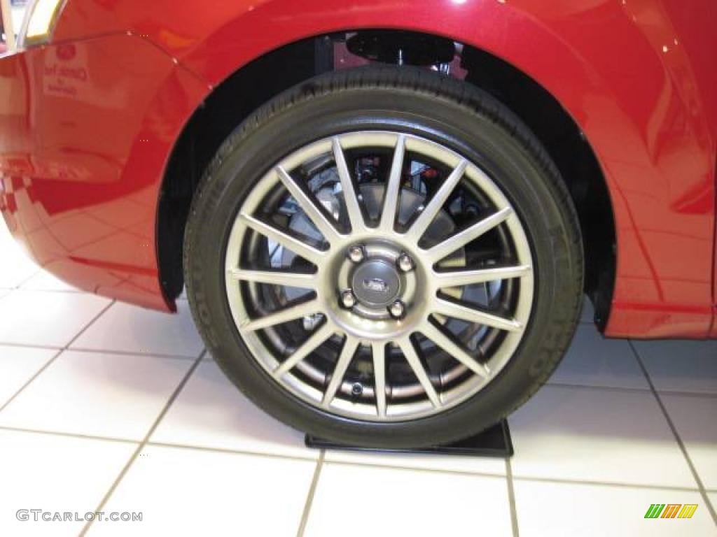 2010 Focus SES Sedan - Sangria Red Metallic / Charcoal Black photo #4
