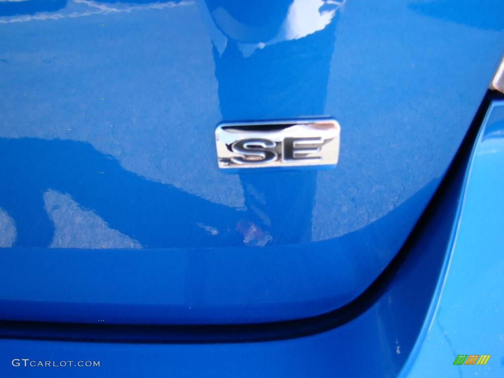 2010 Focus SE Sedan - Blue Flame Metallic / Medium Stone photo #14