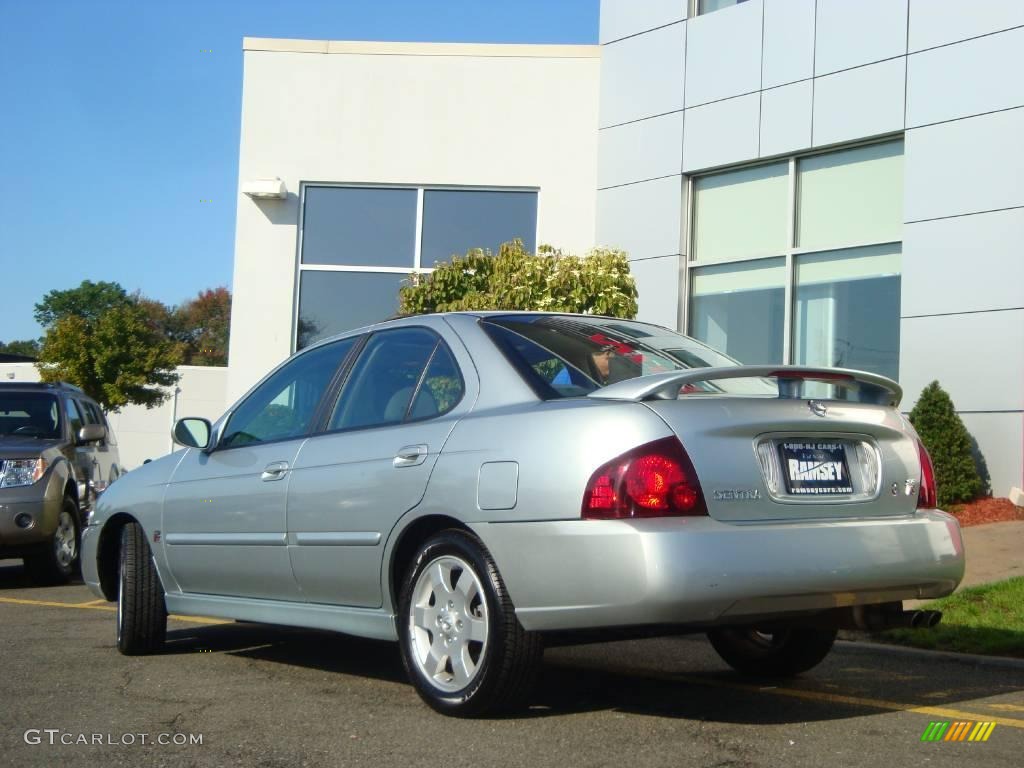 2004 Sentra SE-R - Molten Silver / Charcoal photo #8