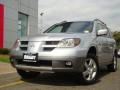 Cool Silver Metallic - Outlander XLS Photo No. 2