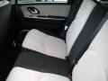 Charcoal Beige Metallic - Mariner Luxury 4WD Photo No. 11