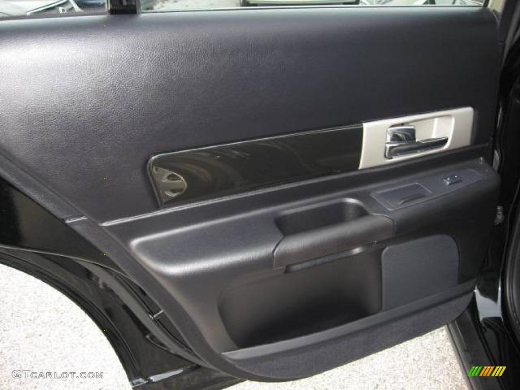 2004 LS Luxury - Black Clearcoat / Black photo #28