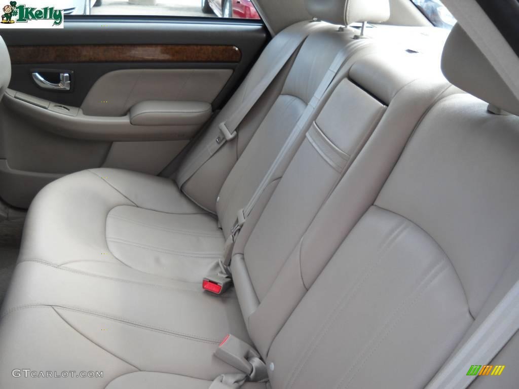 2004 XG350 L Sedan - Celadon Green Metallic / Beige photo #13