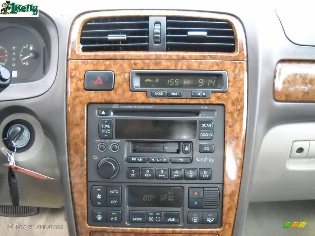 2004 XG350 L Sedan - Celadon Green Metallic / Beige photo #17