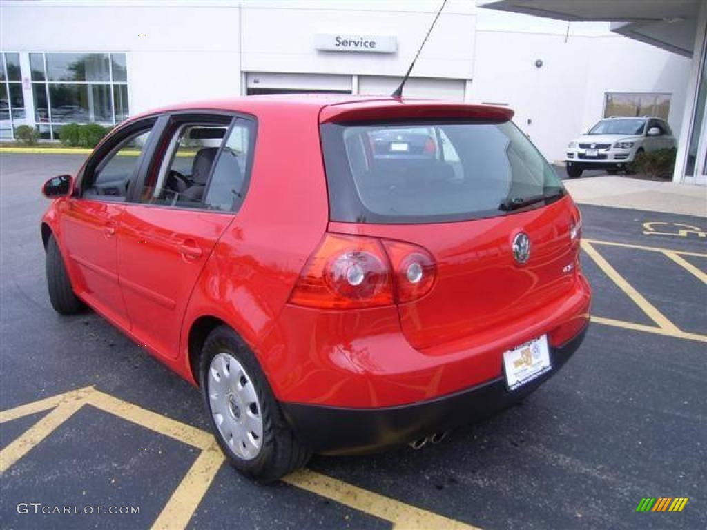 2008 Rabbit 4 Door - Tornado Red / Anthracite Black photo #4