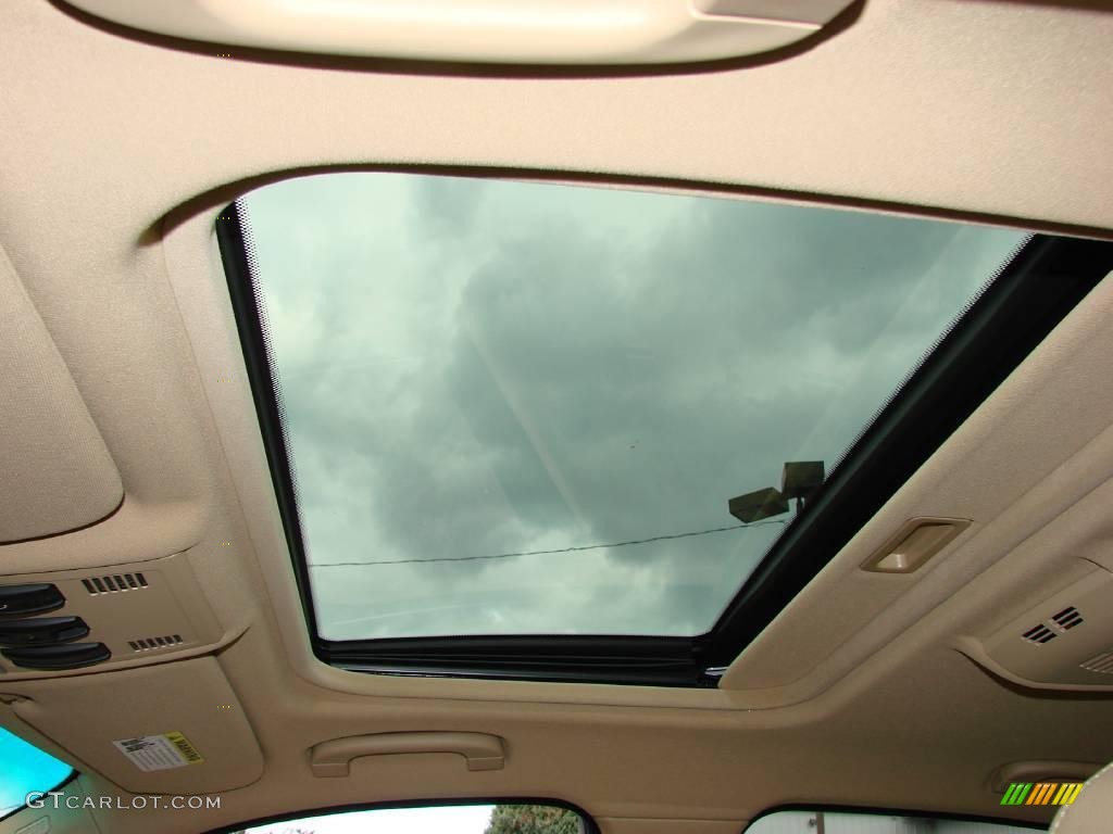 2006 3 Series 330i Sedan - Alpine White / Beige photo #18