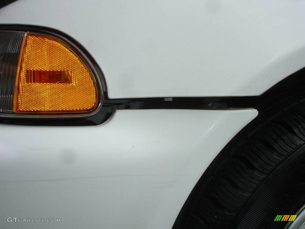 1993 Civic DX Sedan - Frost White / Beige photo #29