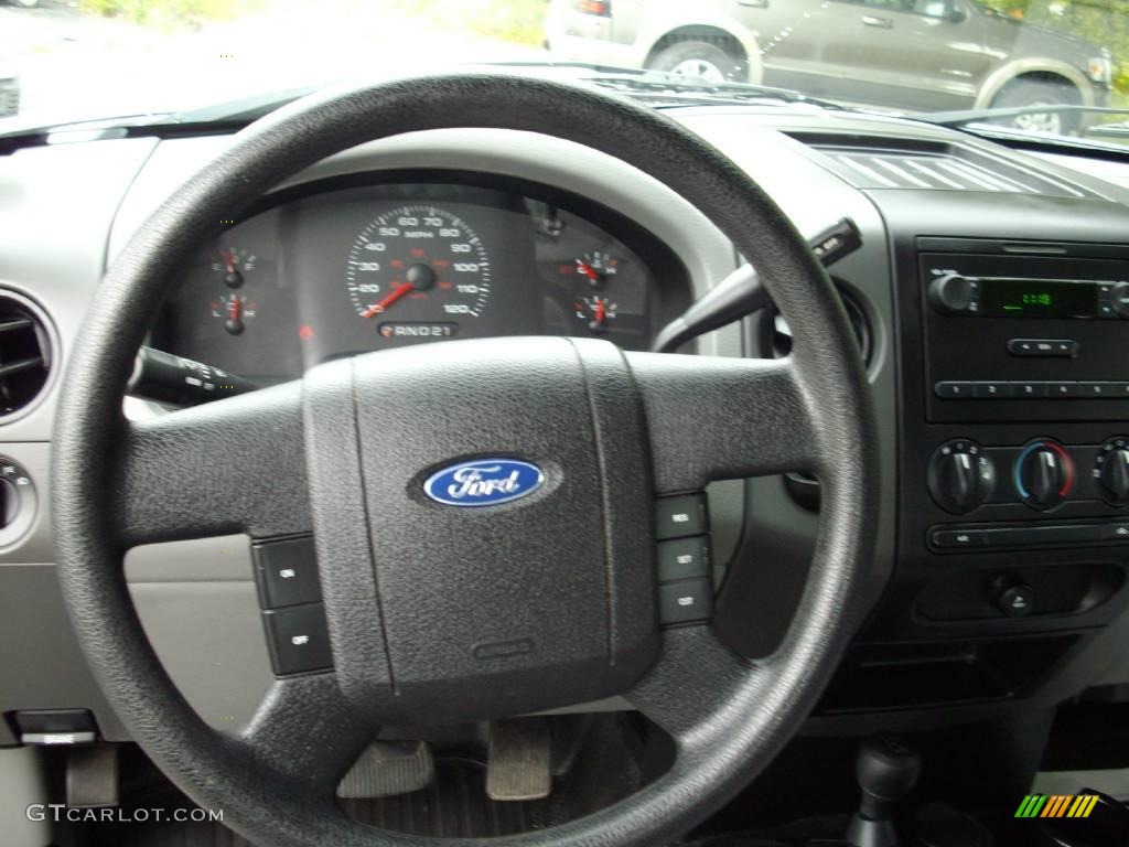 2005 F150 XL SuperCab 4x4 - Silver Metallic / Medium Flint Grey photo #6
