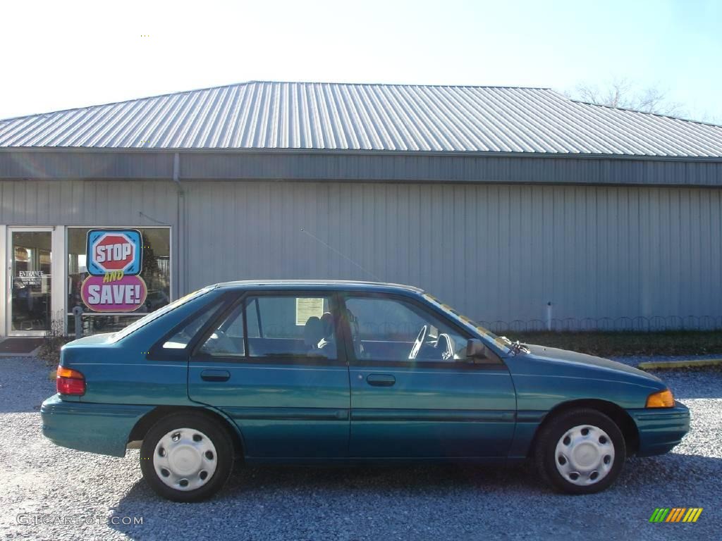 1995 Escort LX Sedan - Cayman Teal Metallic / Gray photo #4