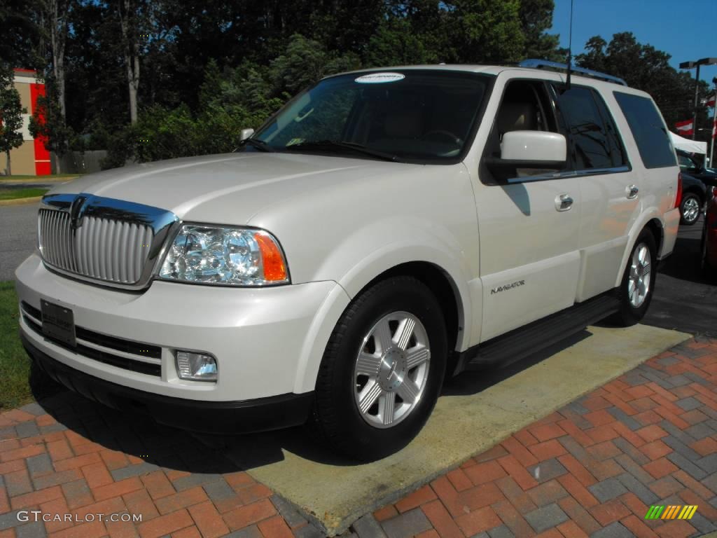 2006 Navigator Ultimate - Light French Silk Metallic / Camel photo #3