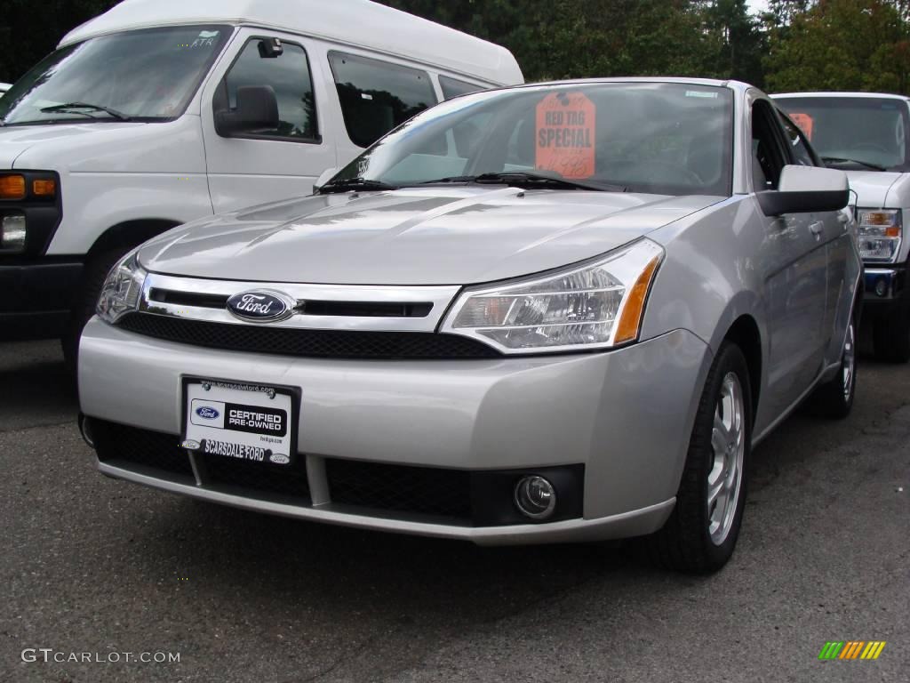 Brilliant Silver Metallic Ford Focus