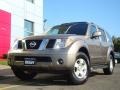 Granite Metallic - Pathfinder SE 4x4 Photo No. 1