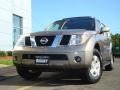 Granite Metallic - Pathfinder SE 4x4 Photo No. 3
