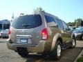 Granite Metallic - Pathfinder SE 4x4 Photo No. 10