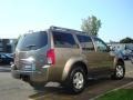 Granite Metallic - Pathfinder SE 4x4 Photo No. 11