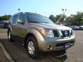 Granite Metallic - Pathfinder SE 4x4 Photo No. 14