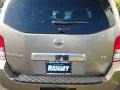 Granite Metallic - Pathfinder SE 4x4 Photo No. 20