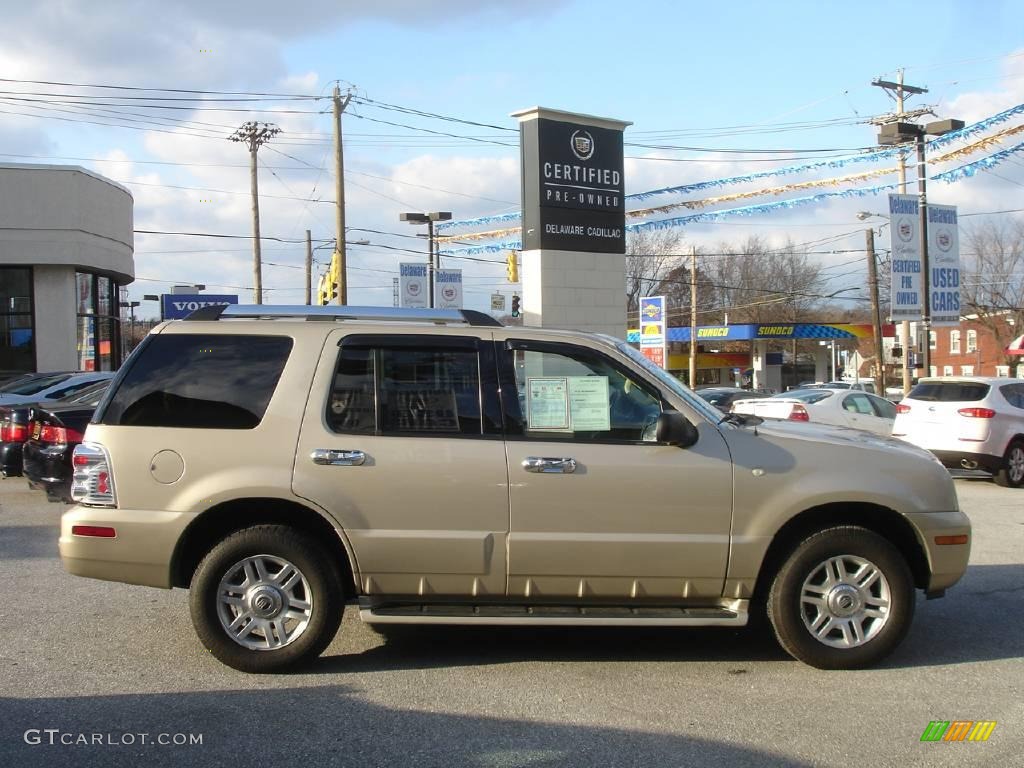 2005 Mountaineer V8 Premier AWD - Light French Silk Metallic / Medium Dark Parchment photo #4
