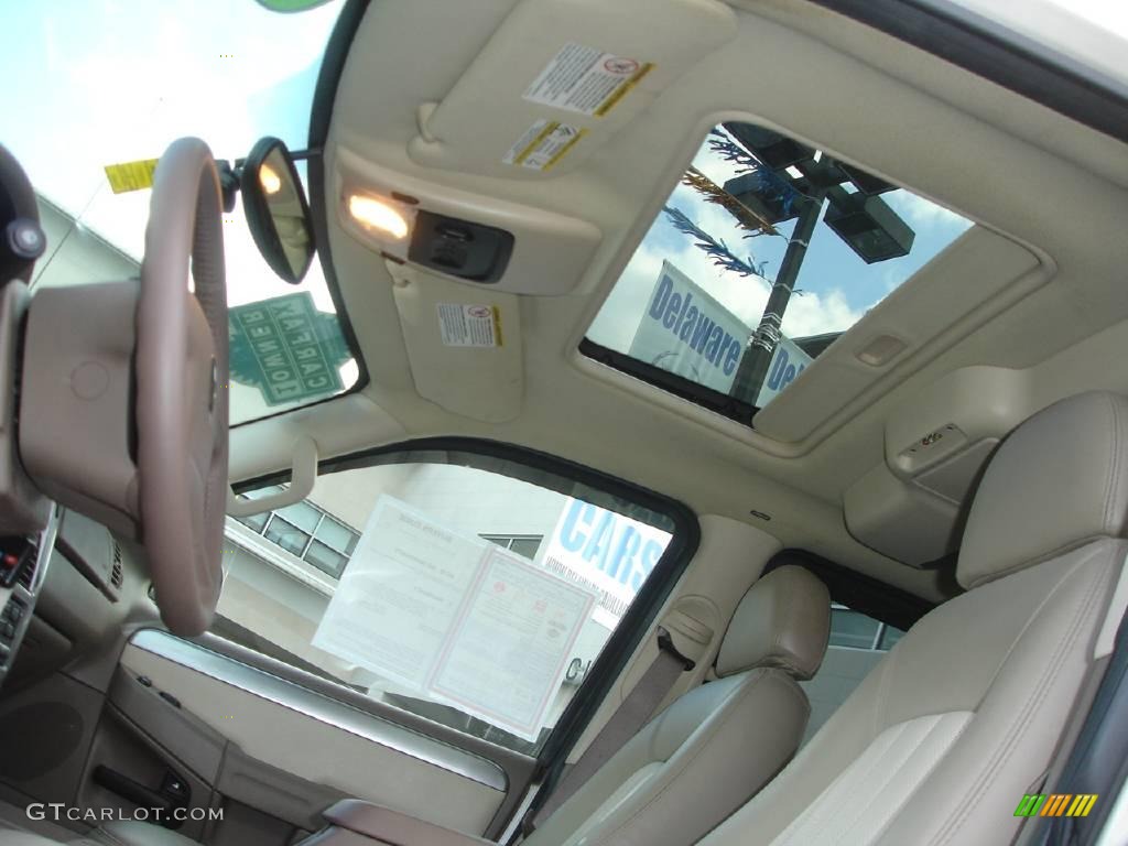 2005 Mountaineer V8 Premier AWD - Light French Silk Metallic / Medium Dark Parchment photo #27