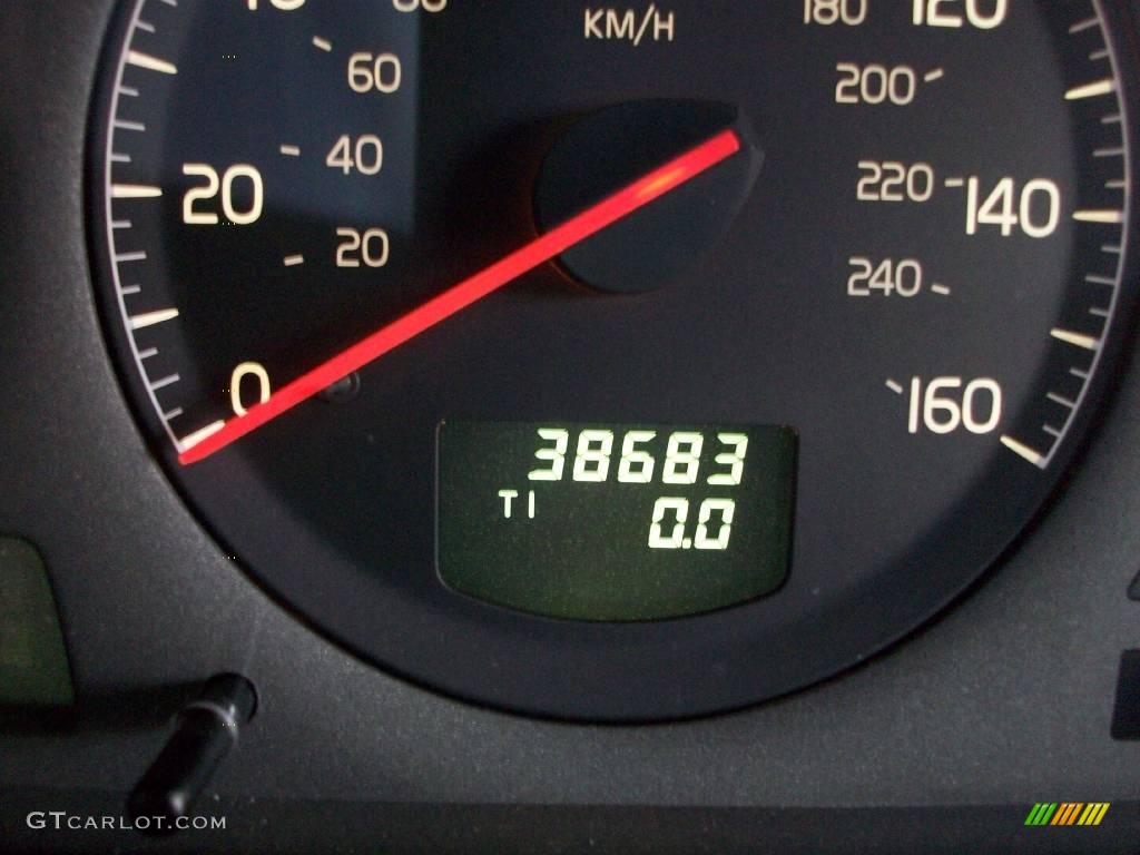 2003 XC70 AWD - Black / Beige/Light Sand photo #14