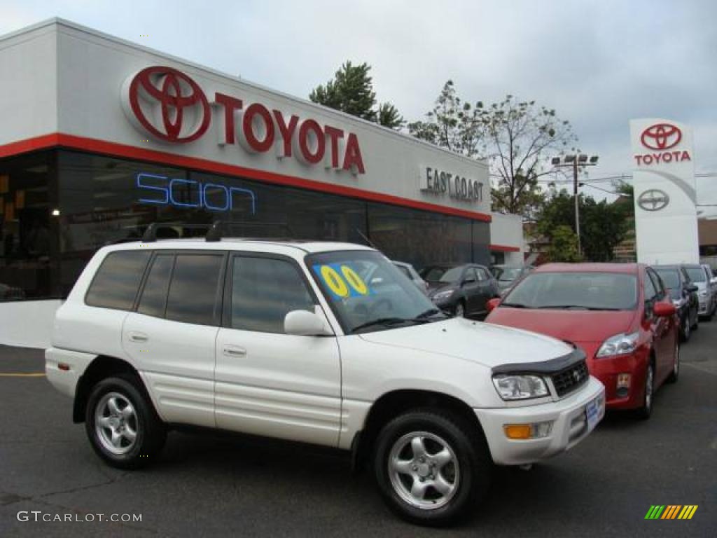 2000 RAV4 4WD - Natural White / Light Charcoal photo #1