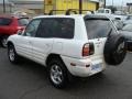 Natural White - RAV4 4WD Photo No. 5