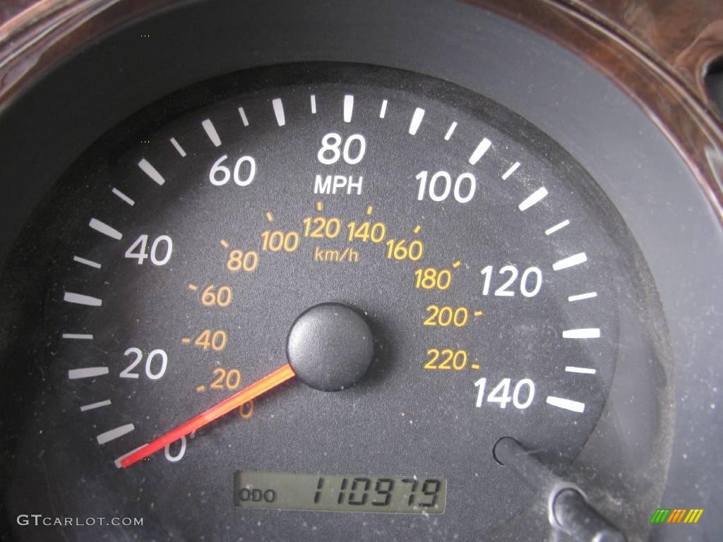 2002 Highlander Limited 4WD - Vintage Gold Metallic / Ivory photo #20