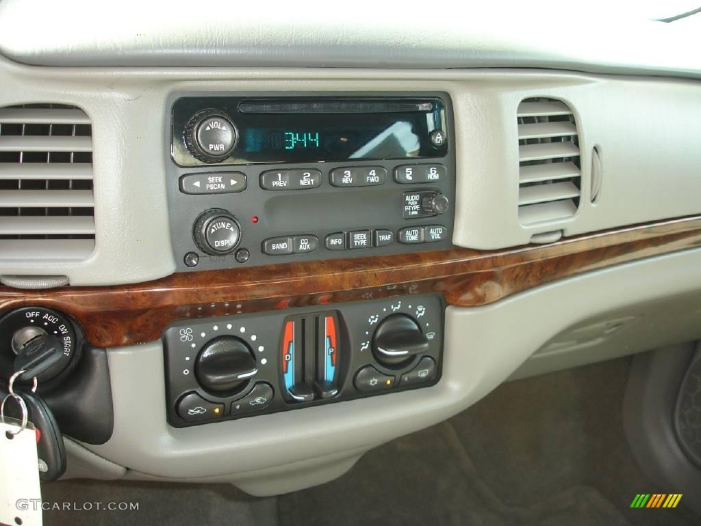 2005 Impala LS - Medium Gray Metallic / Medium Gray photo #25