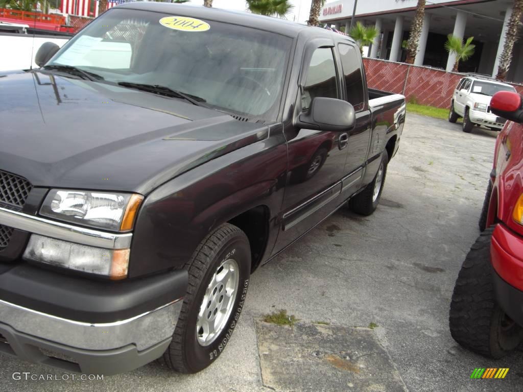 2004 Silverado 1500 LT Extended Cab - Dark Gray Metallic / Dark Charcoal photo #1