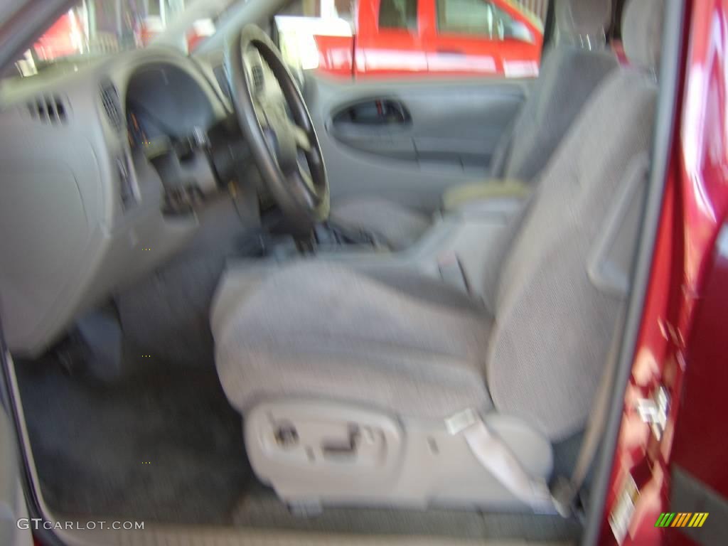 2004 TrailBlazer EXT LS 4x4 - Majestic Red Metallic / Pewter photo #19