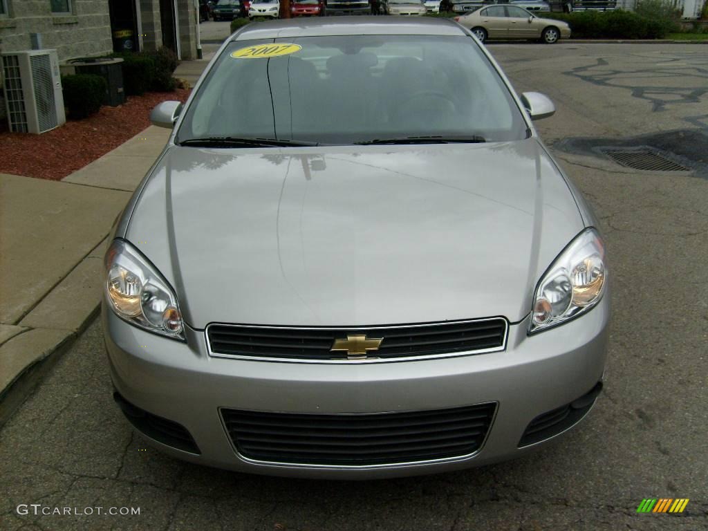 2007 Impala LT - Silverstone Metallic / Gray photo #7
