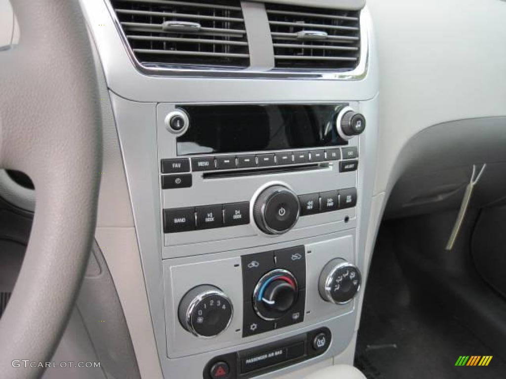 2010 Malibu LS Sedan - Taupe Gray Metallic / Titanium photo #9