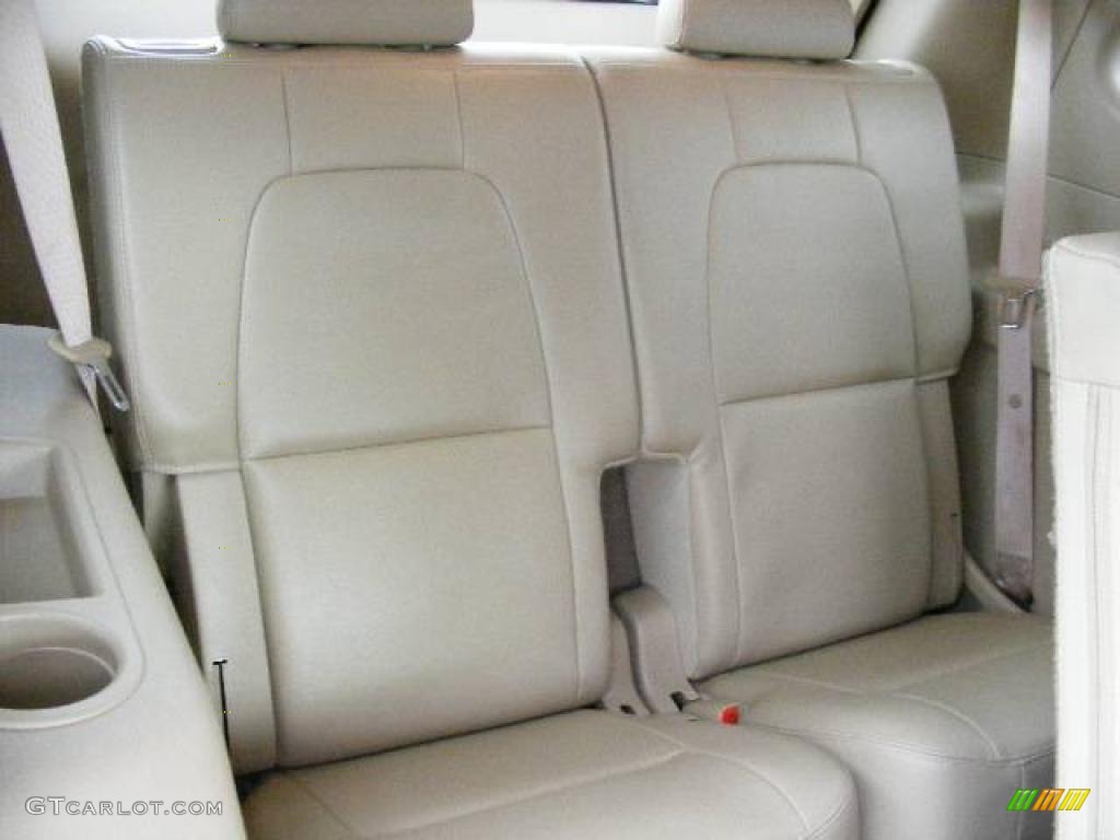 2007 XL7 Limited - Prairie Gold Metallic / Beige photo #12