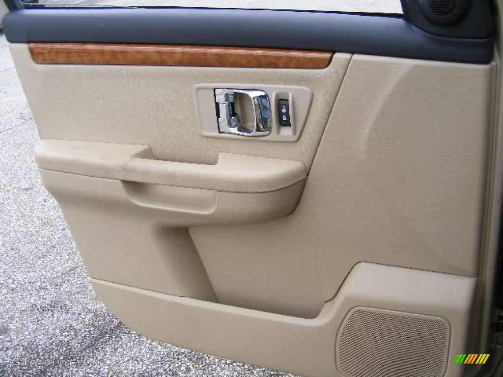 2007 XL7 Limited - Prairie Gold Metallic / Beige photo #23