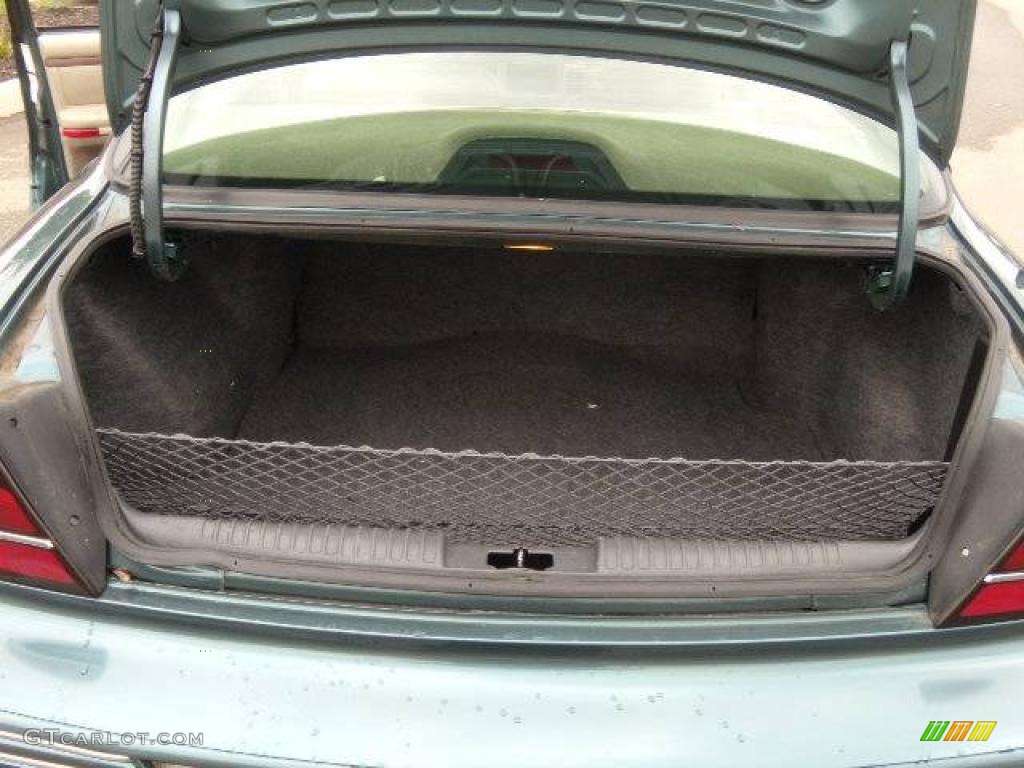 1997 Regency Sedan - Medium Dark Teal Metallic / Light Beige photo #16