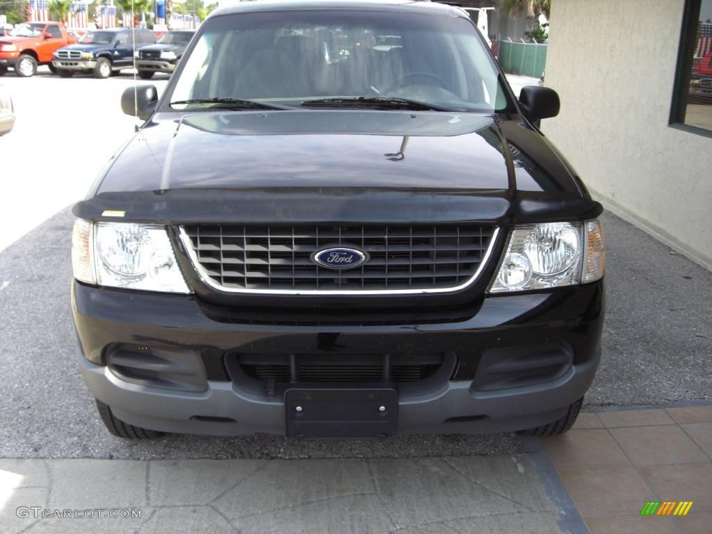 2002 Explorer XLT 4x4 - Black Clearcoat / Medium Parchment photo #3