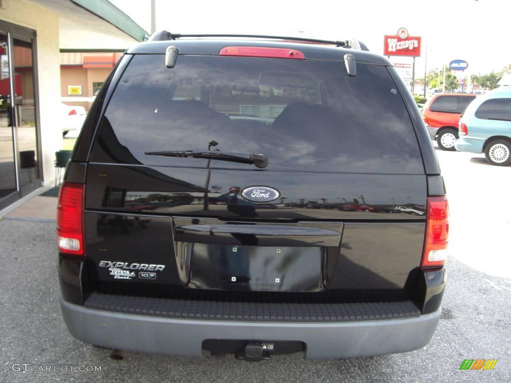 2002 Explorer XLT 4x4 - Black Clearcoat / Medium Parchment photo #6