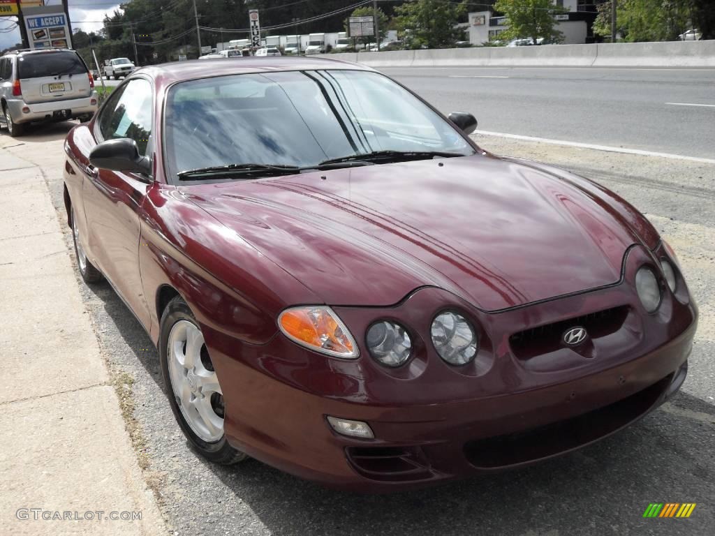 2000 Tiburon Coupe - Cardinal Red / Black photo #3