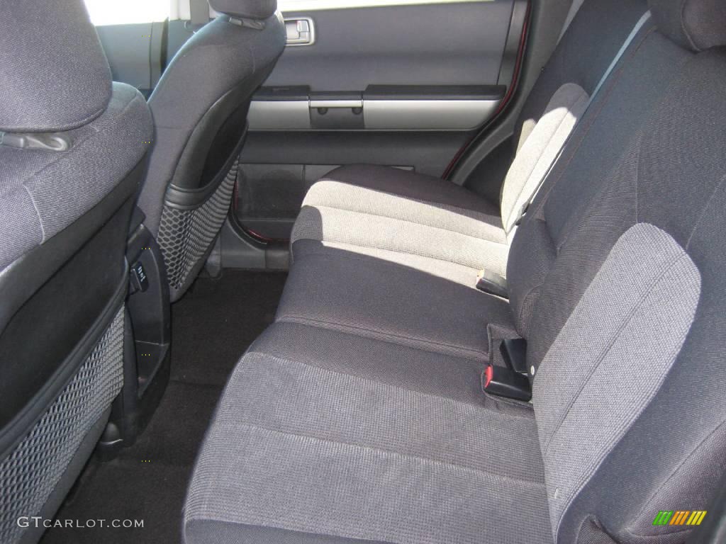 2004 Endeavor XLS AWD - Ultra Red Pearl / Charcoal Gray photo #14