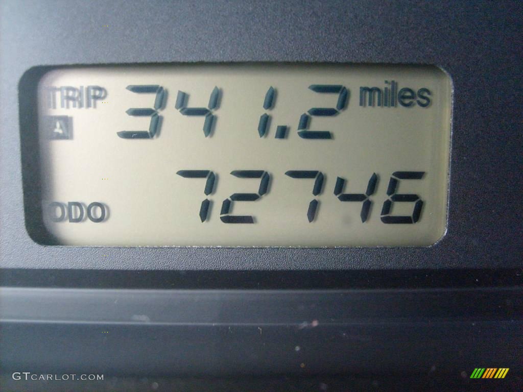 2004 XG350 L Sedan - Titanium / Black photo #15