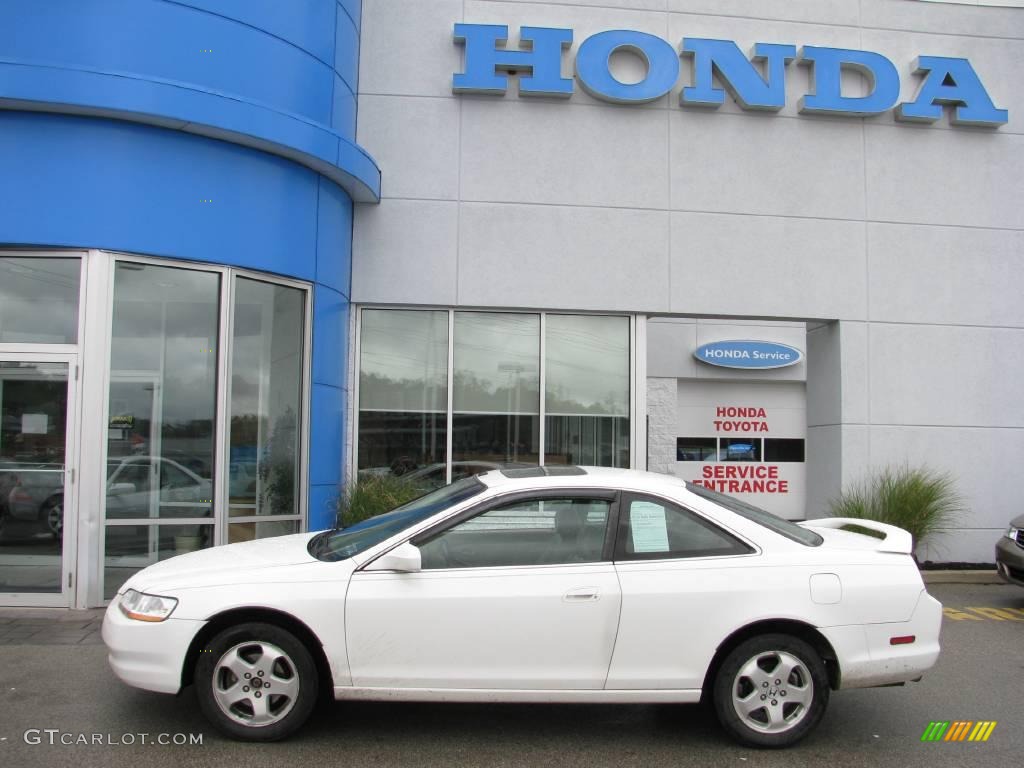 1998 Accord EX V6 Coupe - Taffeta White / Ivory photo #4