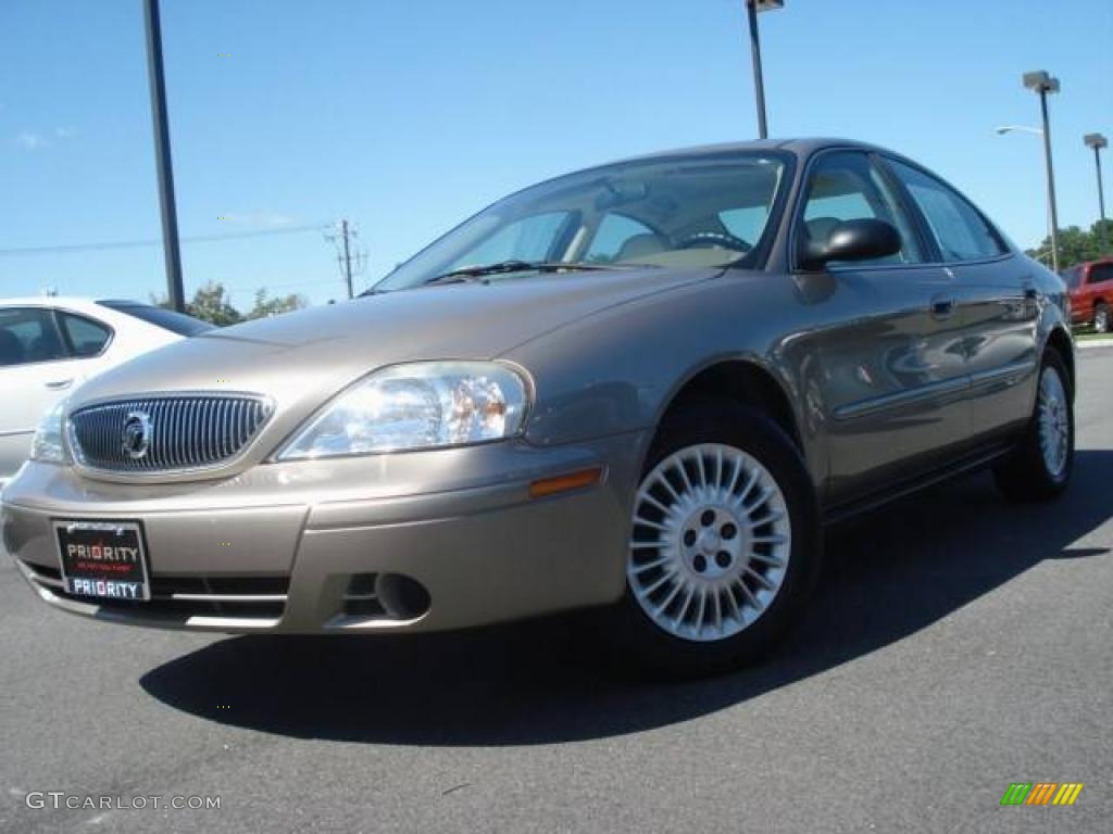 2005 Sable GS Sedan - Arizona Beige Metallic / Medium Parchment photo #1